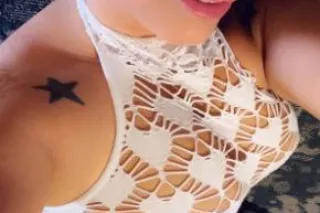 MILF ready to get freaky this Friday - Image 6